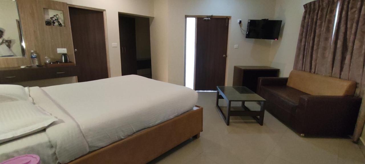 Lamel Cove Beach Resort Pondicherry Exterior foto