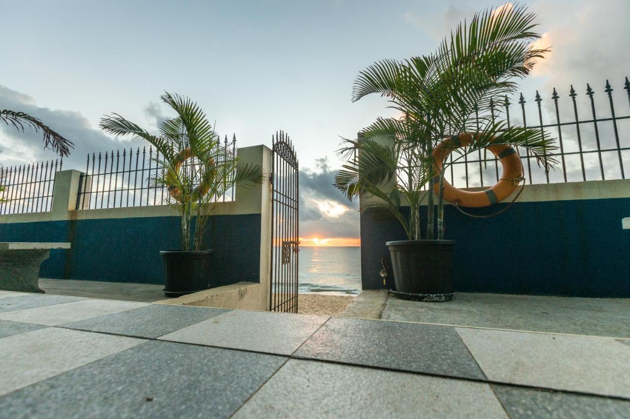 Lamel Cove Beach Resort Pondicherry Exterior foto