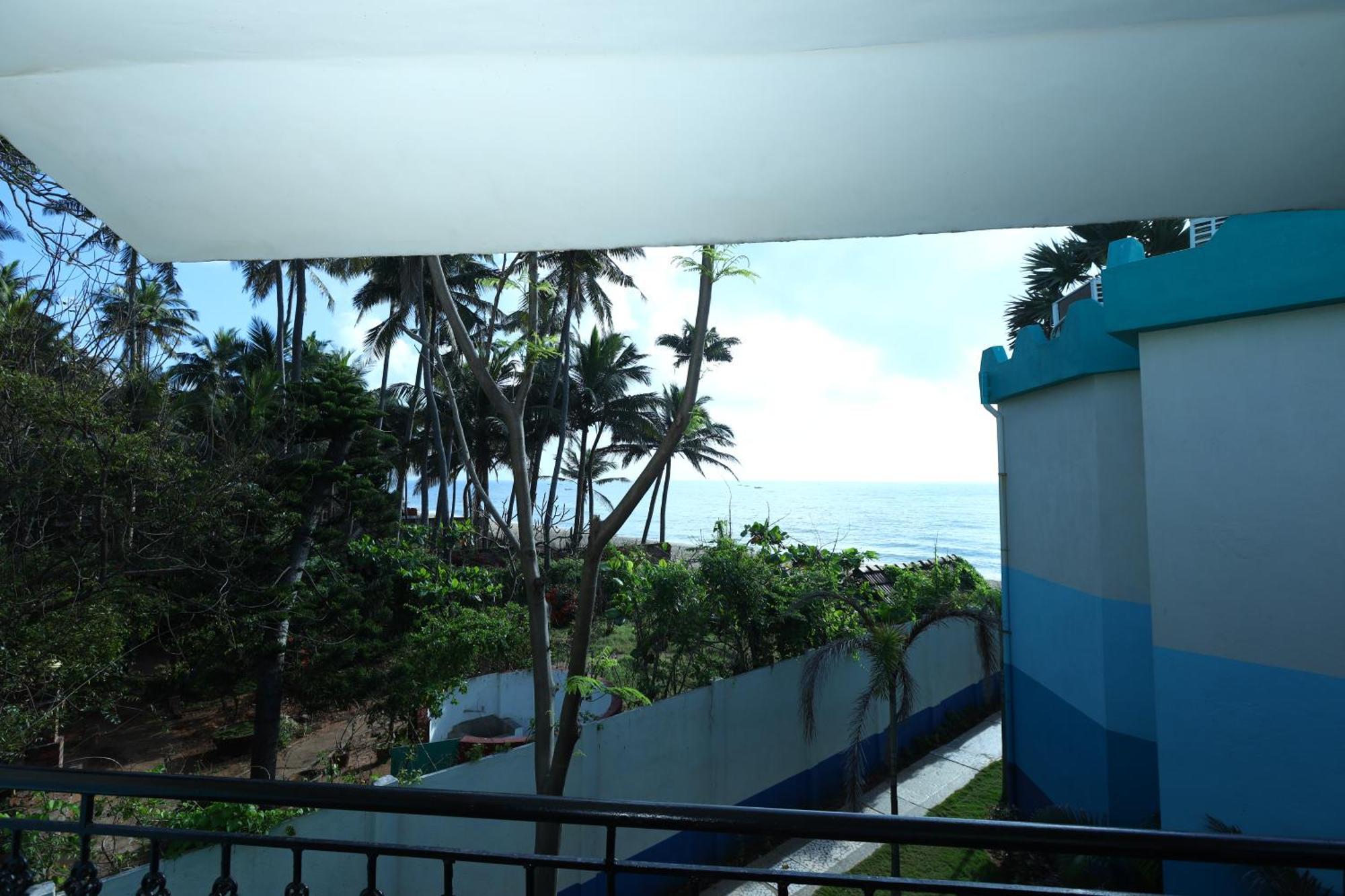 Lamel Cove Beach Resort Pondicherry Exterior foto